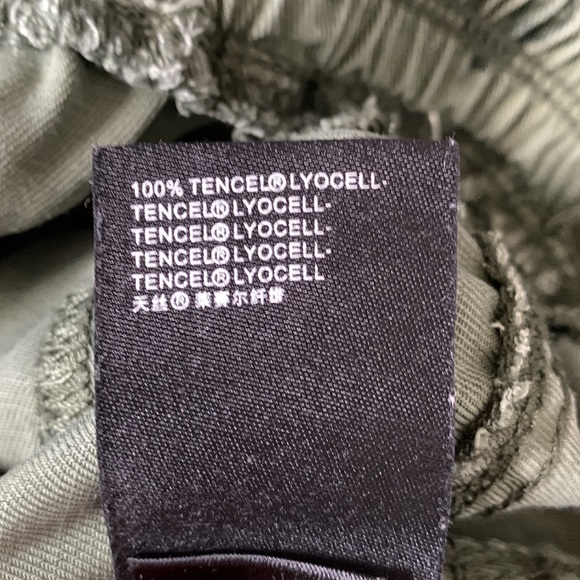 Anthropologie camo joggers - Picture 9 of 9